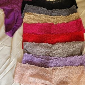 2x Lot of thong panties